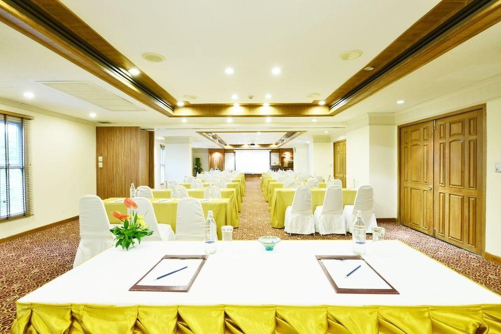 בנגקוק St. James Hotel מראה חיצוני תמונה
