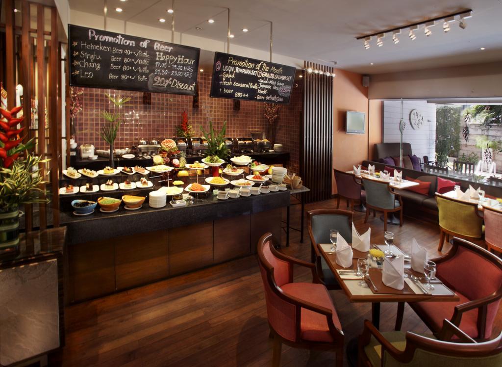 בנגקוק St. James Hotel מראה חיצוני תמונה